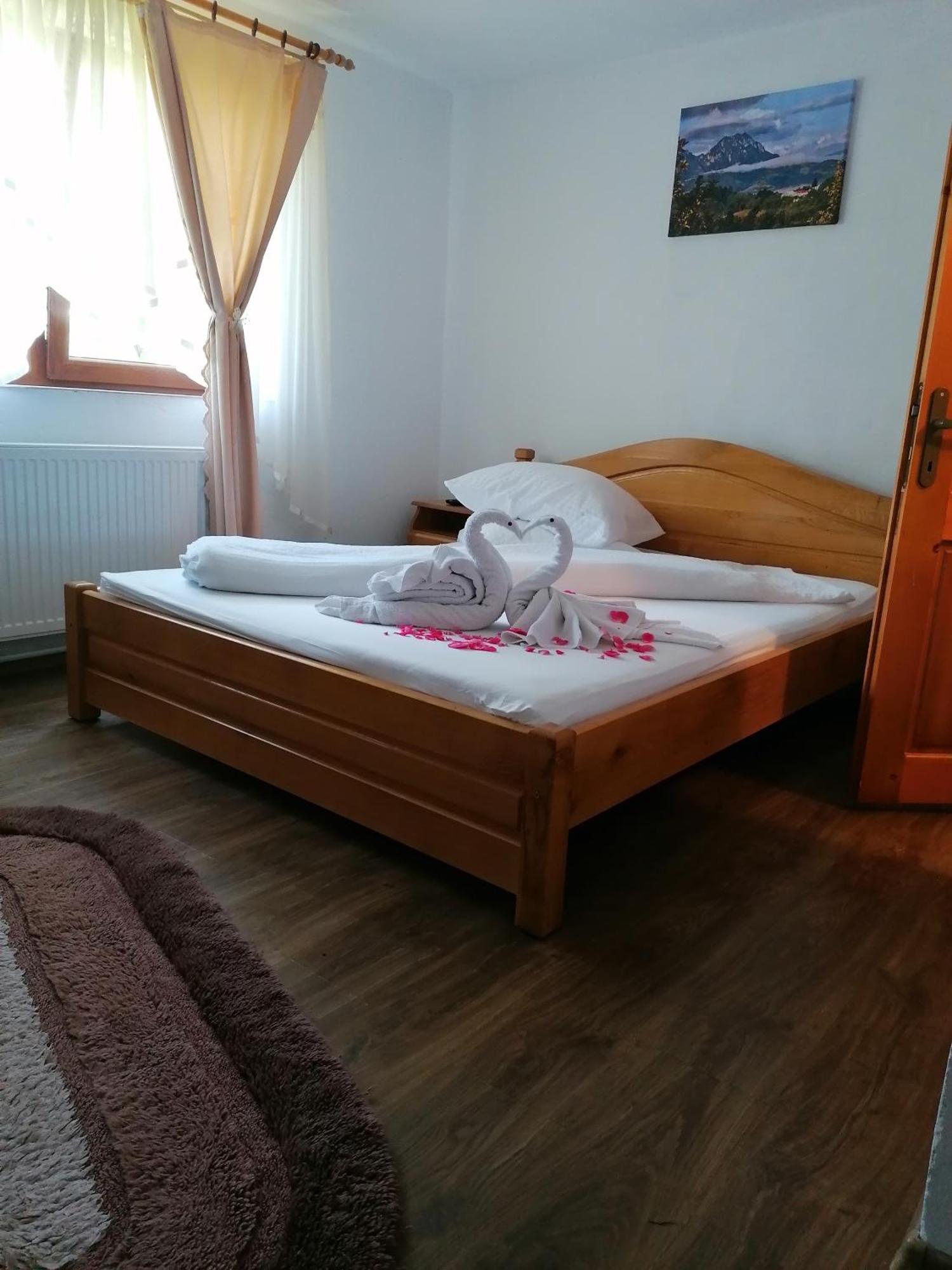 Hotel Casa Cristalul Muntilor Poiana Mărului Habitación foto